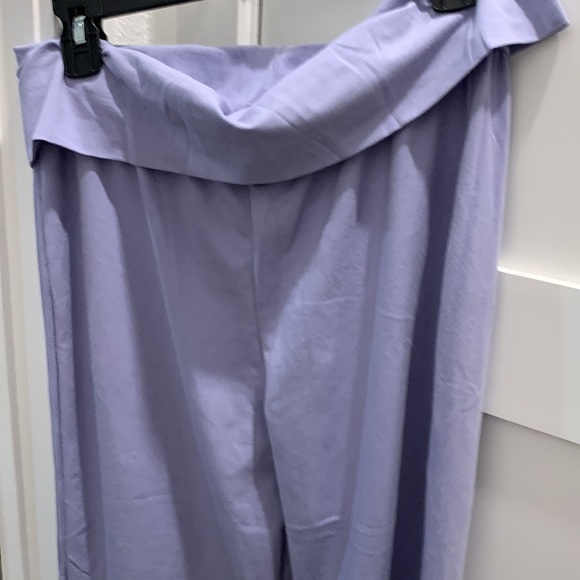 Basic Concepts Capri Pants - Picture 7 of 14